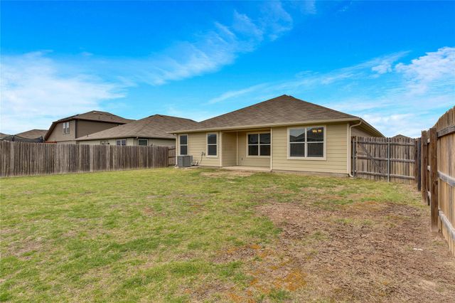 208 Garcitas Creek LN, Hutto, TX 78634