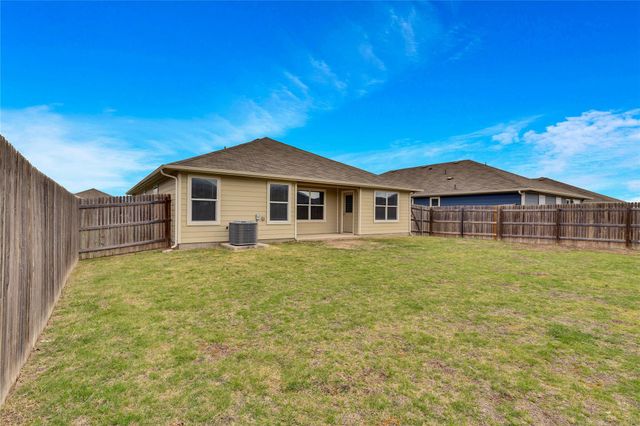 208 Garcitas Creek LN, Hutto, TX 78634