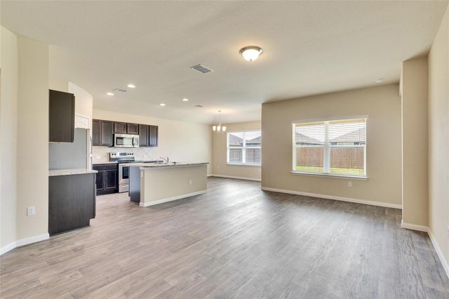 208 Garcitas Creek LN, Hutto, TX 78634