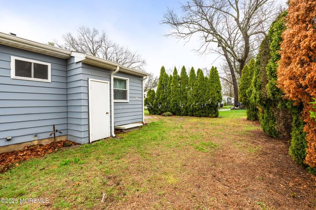 7 Virgina Drive, B, Whiting, NJ 08759