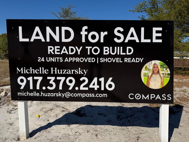 1212 10th Avenue N, Lake Worth Beach, FL 33460