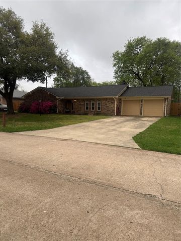9942 Bayou Woods Drive, Baytown, TX 77521