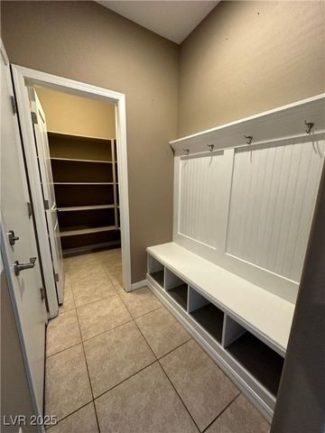 8236 Serpentine Sands Street, Las Vegas, NV 89166