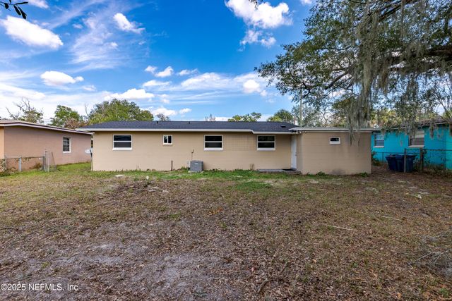 6926 CORDAY Road, Jacksonville, FL 32208