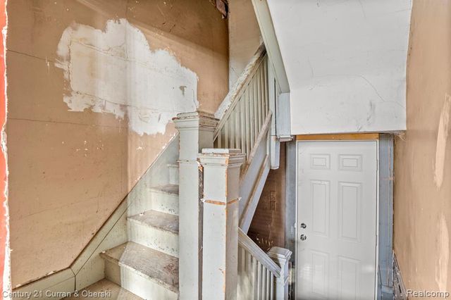 9131 Dexter Avenue, Detroit, MI 48206