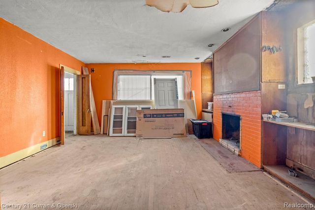 9131 Dexter Avenue, Detroit, MI 48206