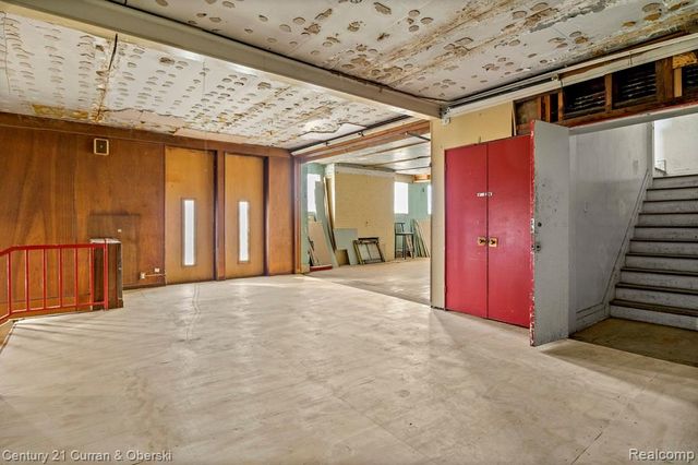 9131 Dexter Avenue, Detroit, MI 48206