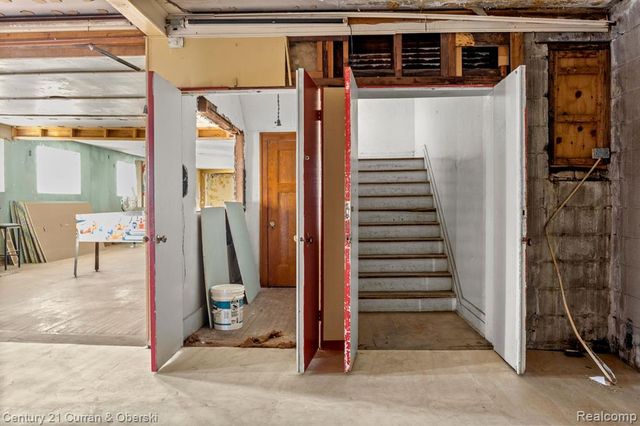 9131 Dexter Avenue, Detroit, MI 48206