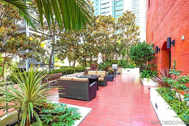 825 W Beech St 301, San Diego, CA 92101