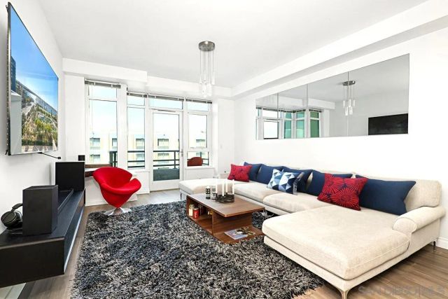 825 W Beech St 301, San Diego, CA 92101