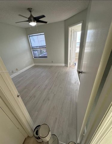 2796 S University Dr 2106, Davie, FL 33328