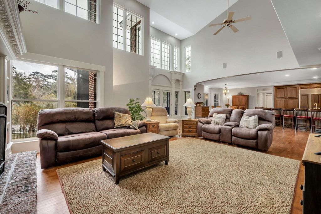 Image 19 of property listing at 5351 Pembridge Place, Tallahassee, FL 32309