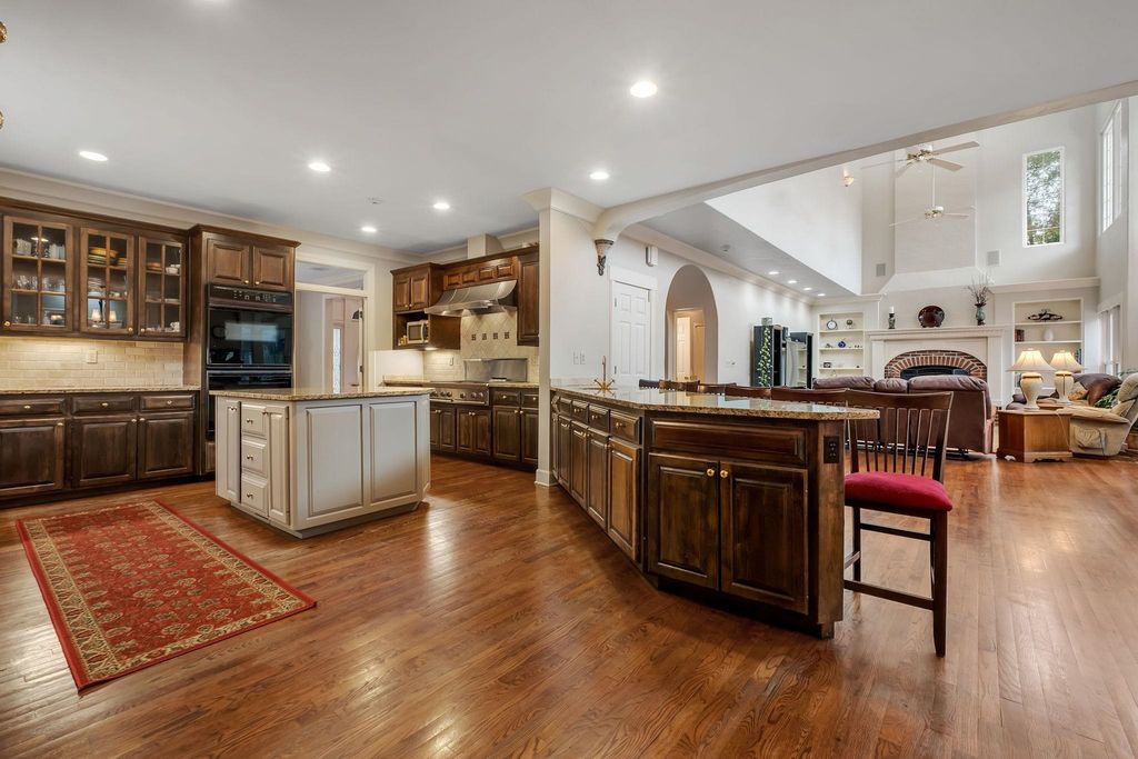 Image 23 of property listing at 5351 Pembridge Place, Tallahassee, FL 32309