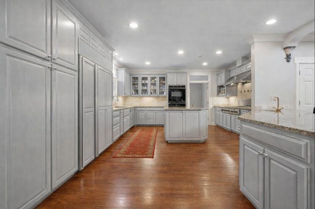Image 32 of property listing at 5351 Pembridge Place, Tallahassee, FL 32309