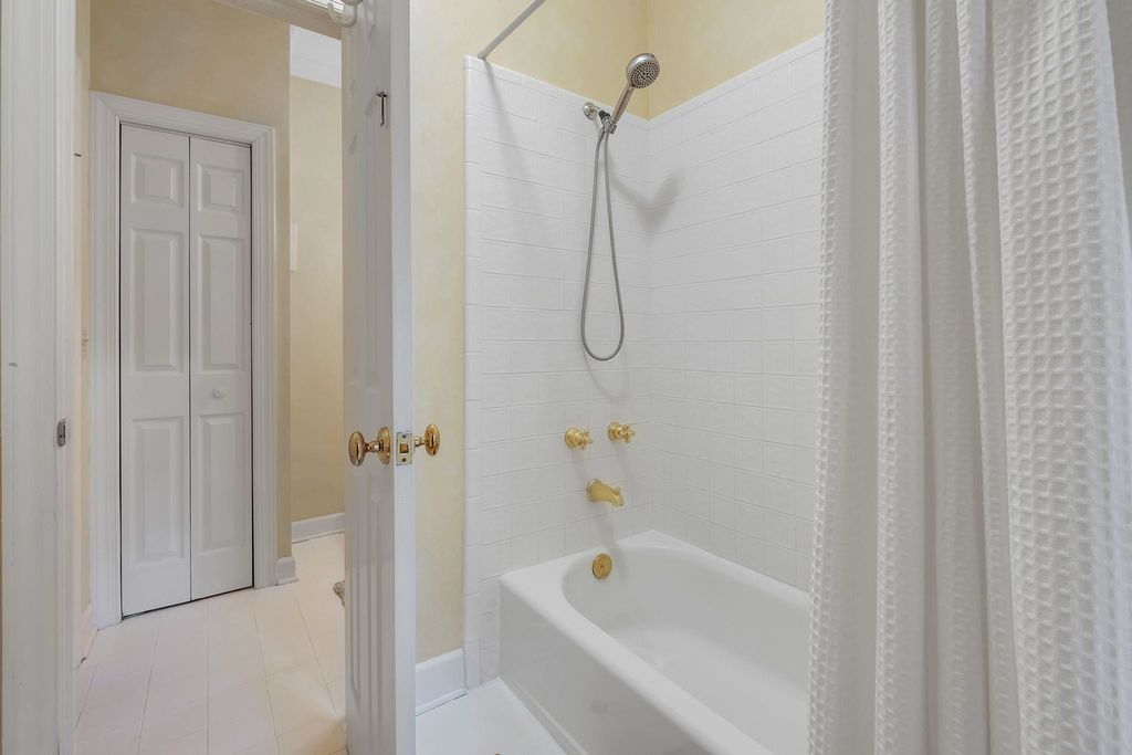 Image 47 of property listing at 5351 Pembridge Place, Tallahassee, FL 32309