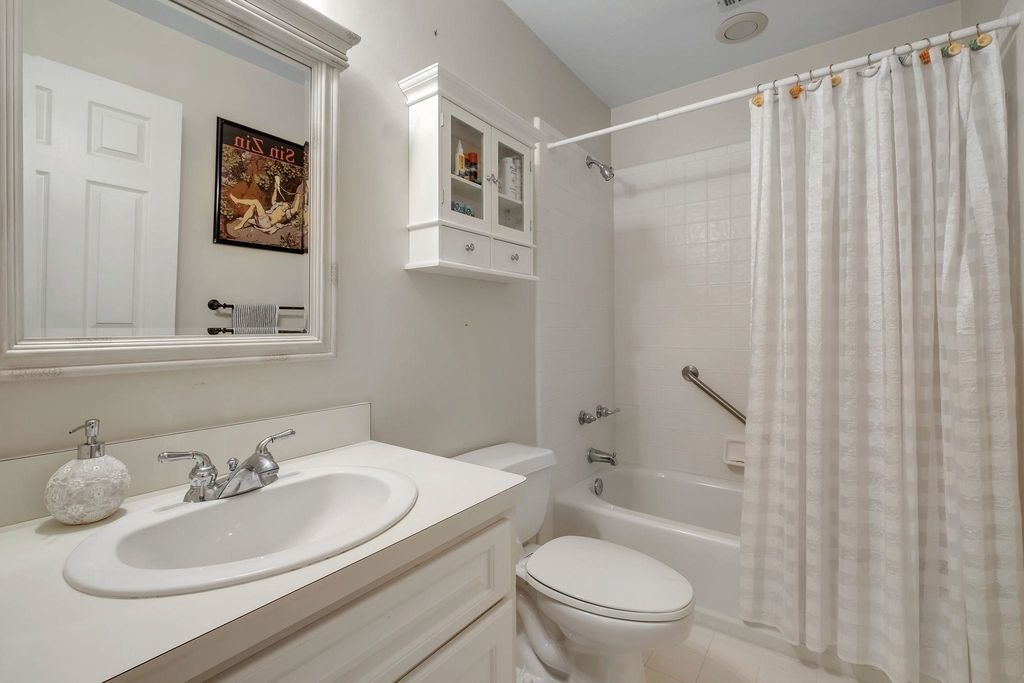 Image 62 of property listing at 5351 Pembridge Place, Tallahassee, FL 32309
