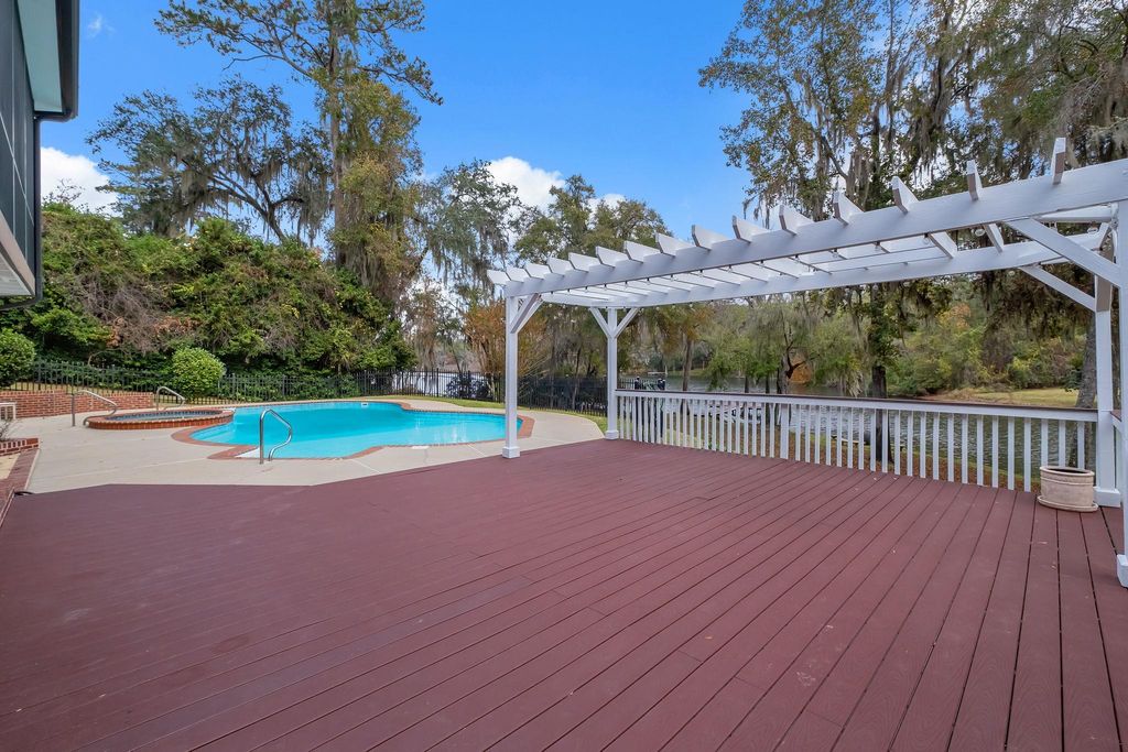 Image 66 of property listing at 5351 Pembridge Place, Tallahassee, FL 32309