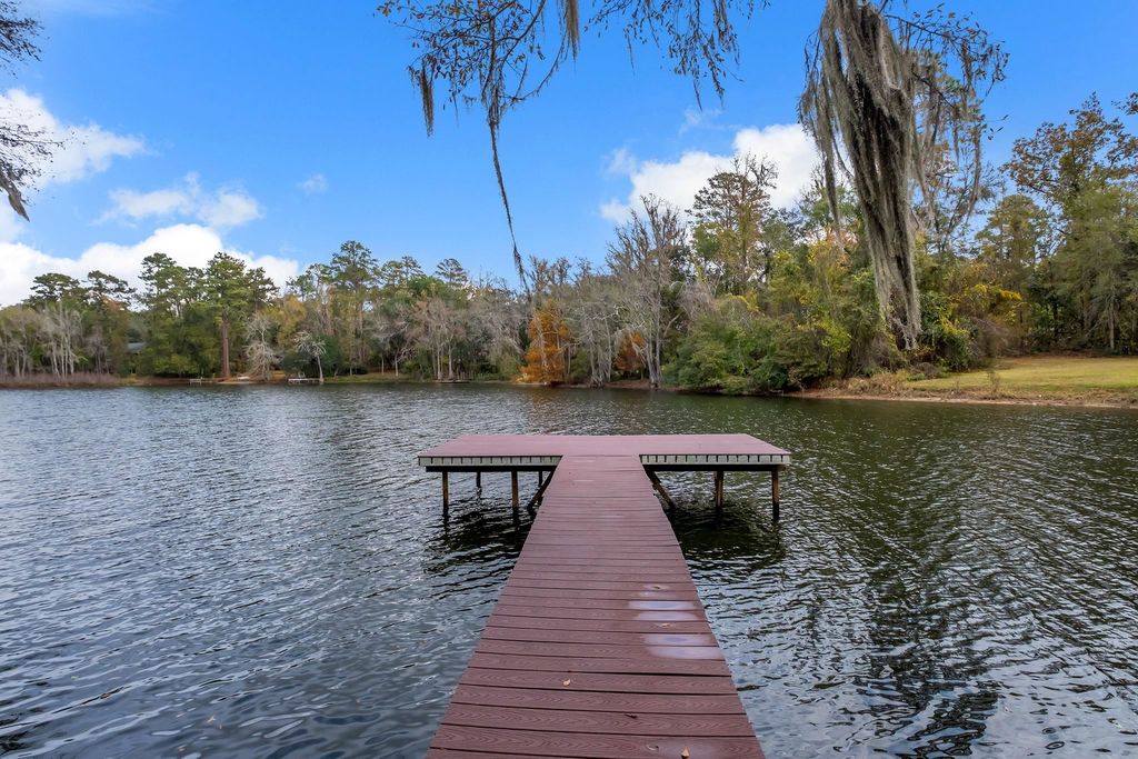 Image 68 of property listing at 5351 Pembridge Place, Tallahassee, FL 32309