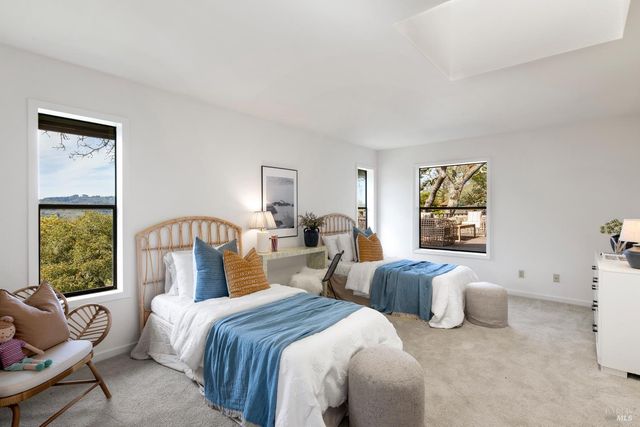 3460 Warm Springs Rd, Glen Ellen, CA 95442