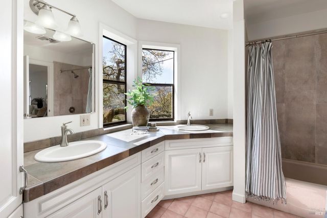 3460 Warm Springs Rd, Glen Ellen, CA 95442