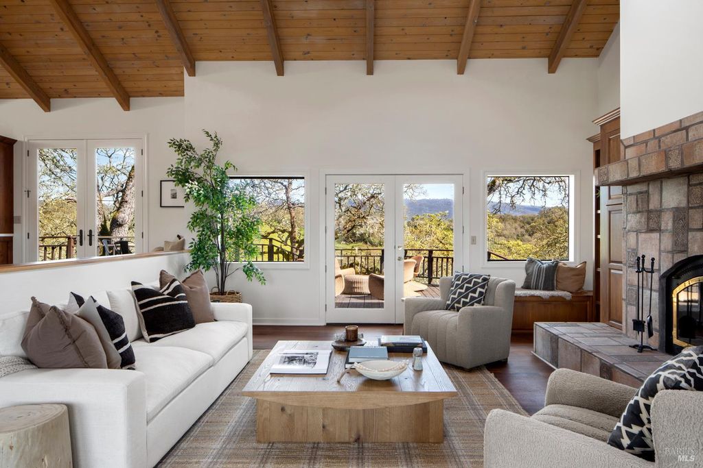 3460 Warm Springs Rd, Glen Ellen, CA 95442