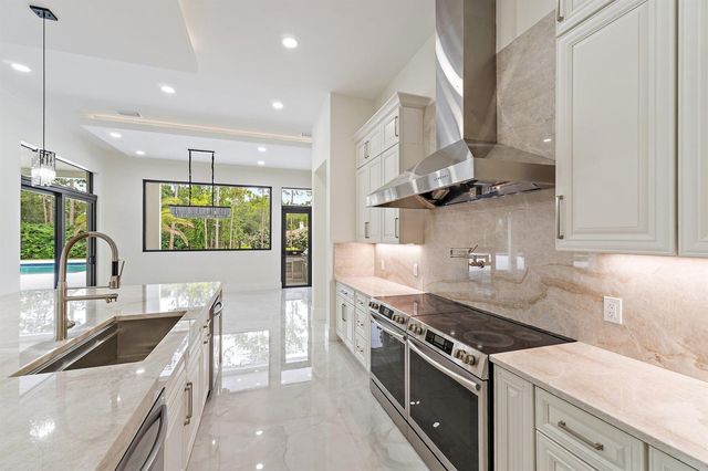 12850 152nd Street N, Jupiter, FL 33478