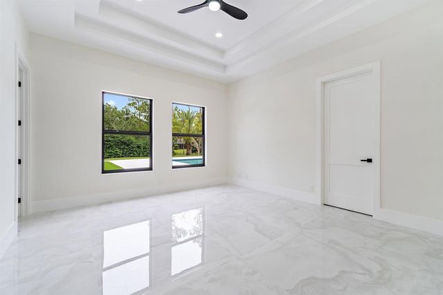 12850 152nd Street N, Jupiter, FL 33478