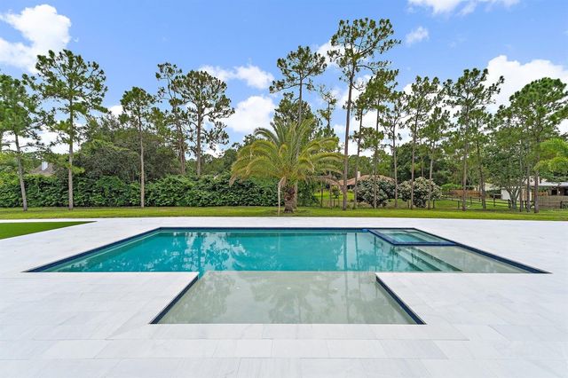 12850 152nd Street N, Jupiter, FL 33478