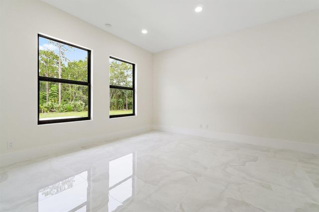 12850 152nd Street N, Jupiter, FL 33478