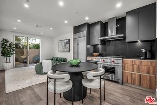 728 N Sweetzer Avenue 112, West Hollywood, CA 90069