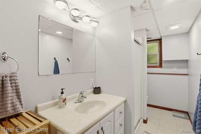 6218 Sturgeon Creek Parkway, Midland, MI 48640