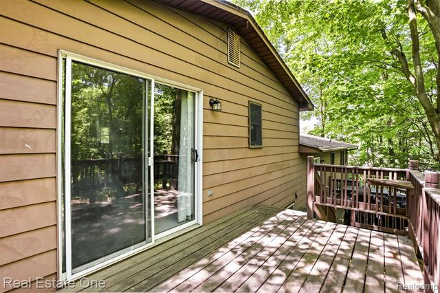 6218 Sturgeon Creek Parkway, Midland, MI 48640