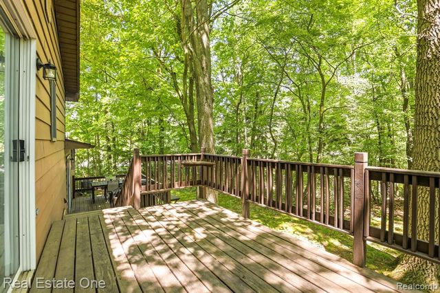 6218 Sturgeon Creek Parkway, Midland, MI 48640