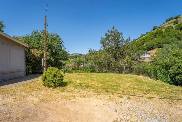14753 Marin Drive, Redding, CA 96003