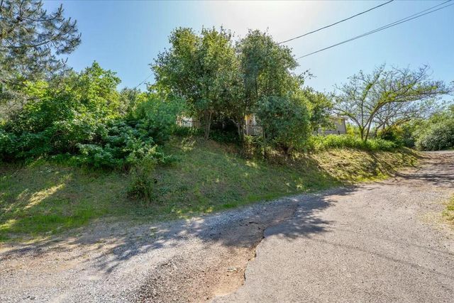 14753 Marin Drive, Redding, CA 96003