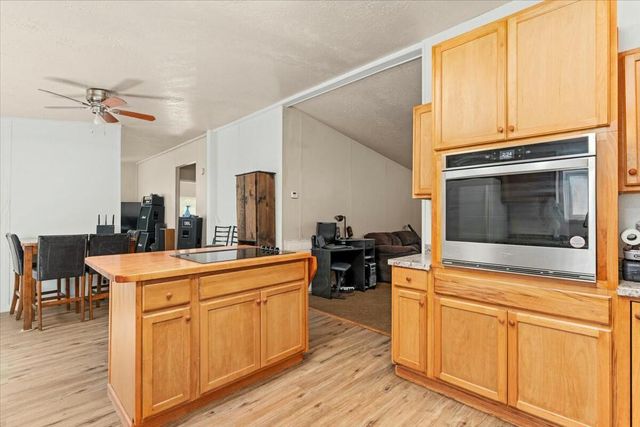 14753 Marin Drive, Redding, CA 96003