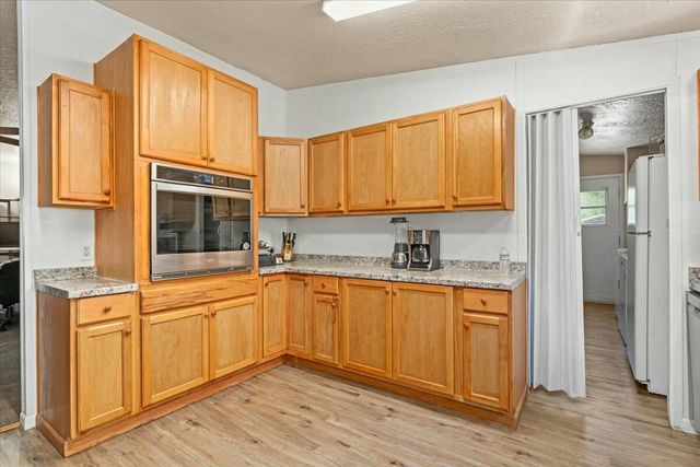 14753 Marin Drive, Redding, CA 96003