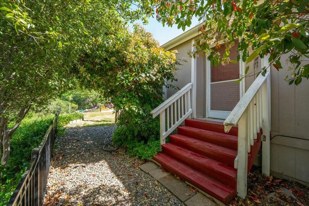 14753 Marin Drive, Redding, CA 96003