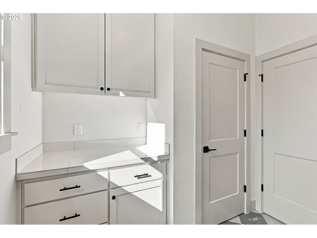 14182 Se Iseli, Clackamas, OR 97015