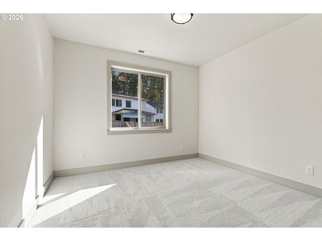 14182 Se Iseli, Clackamas, OR 97015