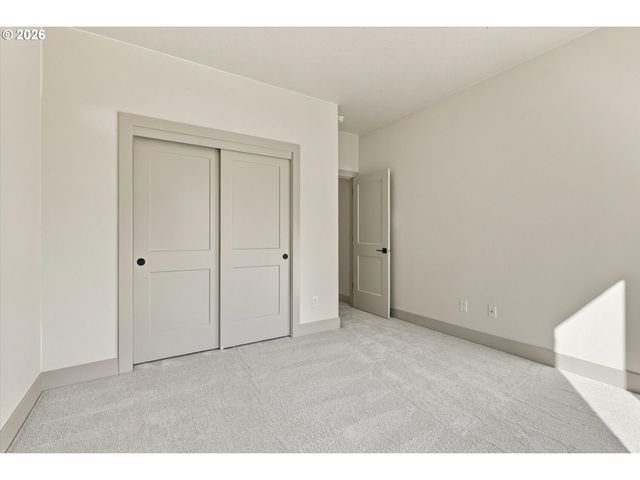 14182 Se Iseli, Clackamas, OR 97015
