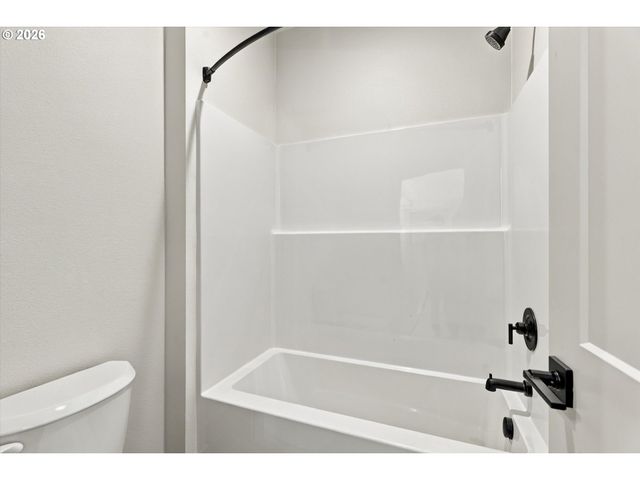 14182 Se Iseli, Clackamas, OR 97015