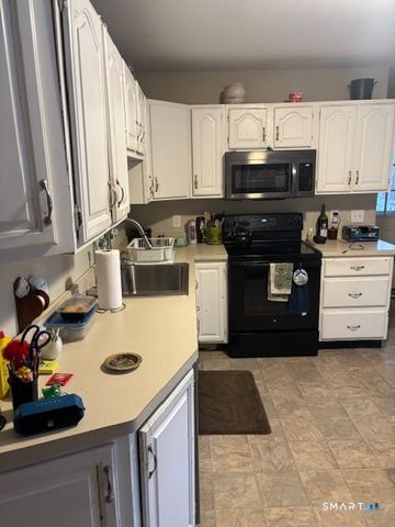 156 Lone Oak Drive, New Milford, CT 06776