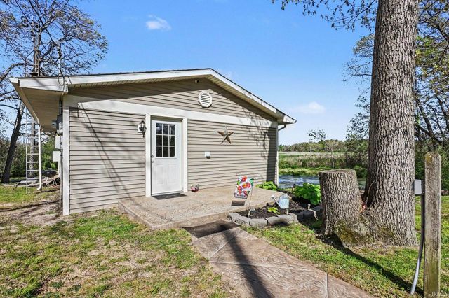 74 Ems W23C Lane, North Webster, IN 46555