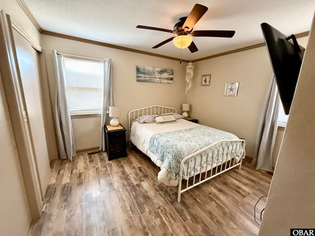 1146 E R Daniels Road, Wanchese, NC 27981