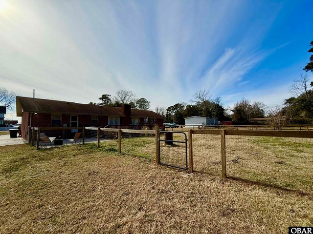 1146 E R Daniels Road, Wanchese, NC 27981