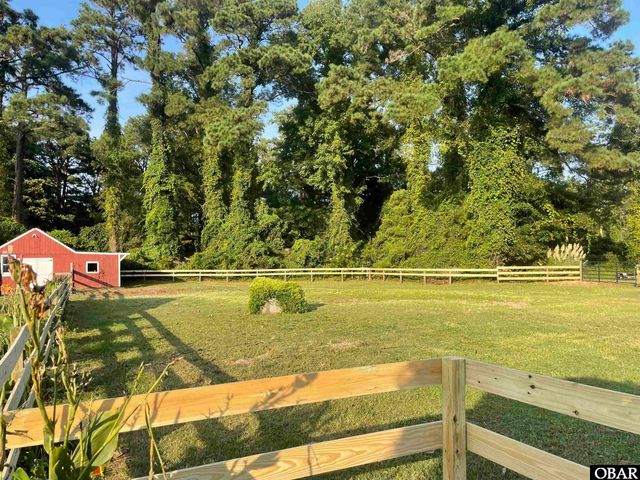 1146 E R Daniels Road, Wanchese, NC 27981