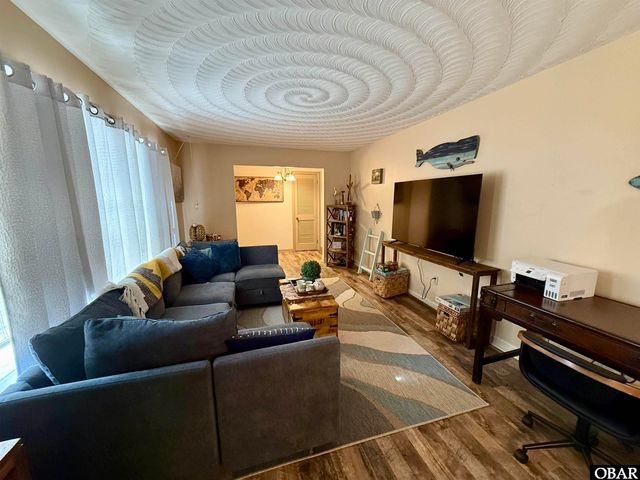 1146 E R Daniels Road, Wanchese, NC 27981