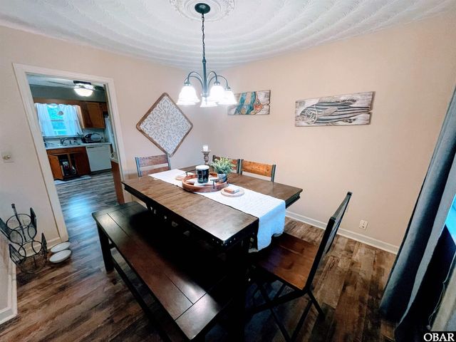 1146 E R Daniels Road, Wanchese, NC 27981