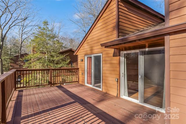 39 Oak Court, Fletcher, NC 28732